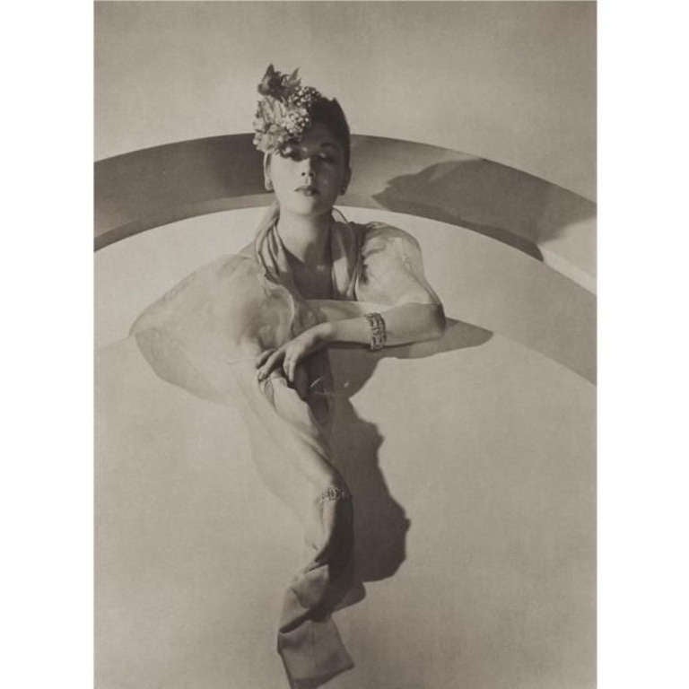 Horst P. Horst Black and White Photograph – Lanvin Mode, Paris
