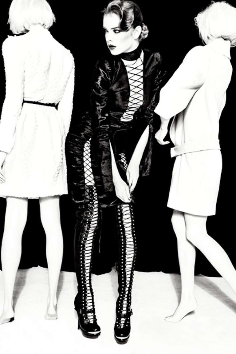 Ellen von Unwerth Black and White Photograph - 3Some