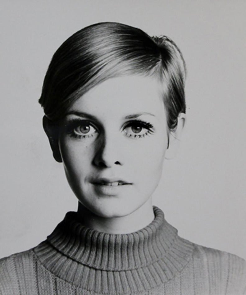 Twiggy (Portrait) - Photograph by Bert Stern