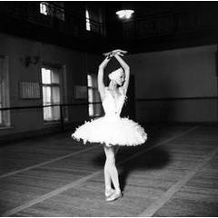 Lopatkina, Russian Vogue, 1999 4