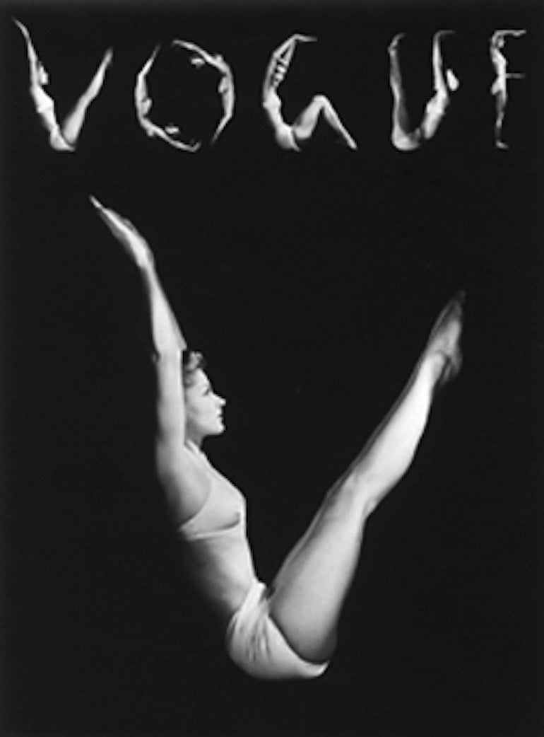 Horst P. Horst Black and White Photograph - VOGUE Cover, Lisa Fonssagrives