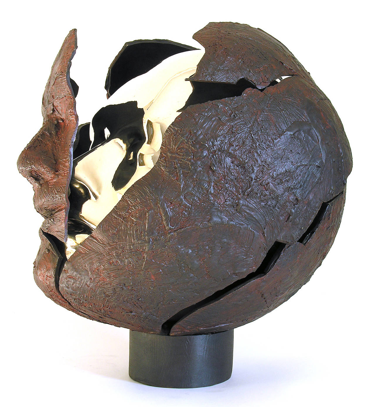 Tabula Rasa - sculpture figurative abstraite, gothique, bronze, plaqué or - Sculpture de Dale Dunning