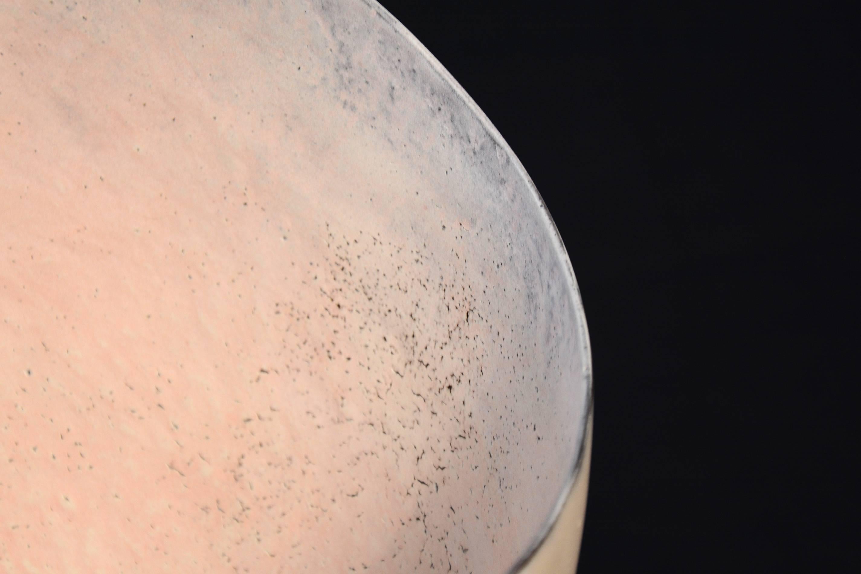 Terra Alba - creamy white, nature inspired, tear drop shaped, ceramic vessel - Beige Abstract Sculpture by Steven Heinemann