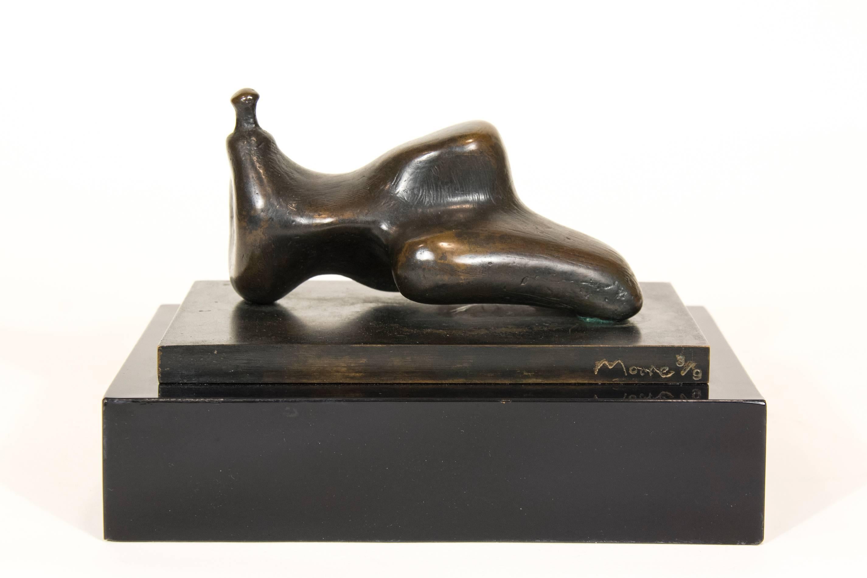Henry Moore Figurative Sculpture - Reclining Figure Small Head