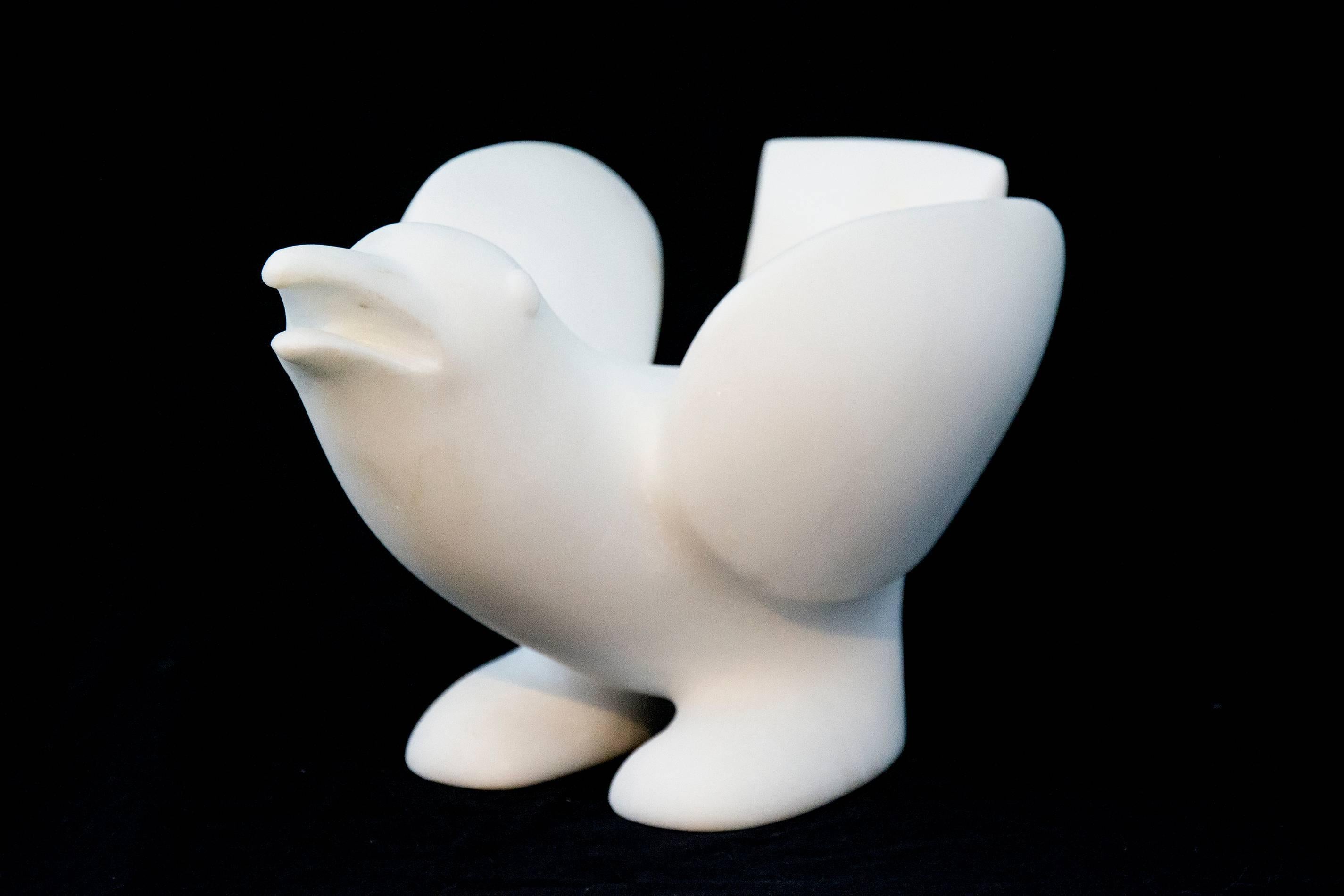 Douglas Robinson Figurative Sculpture - Calling Bird