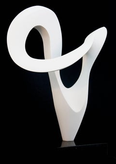 Pirouette Weiß 5/50 - Skulptur aus poliertem, abstraktem, konstruiertem weißem Marmor