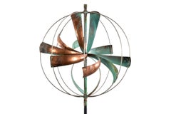 Nebula: scultura cinetica, acciaio inossidabile e rame, 81x26 pollici