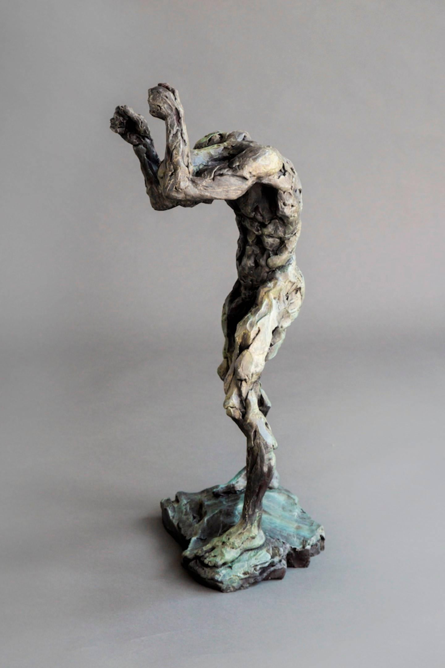 Orpheus nach dem Verschwinden von Eurydice – männliche, figurative Bronzeskulptur (Gold), Figurative Sculpture, von Richard Tosczak