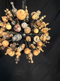 Skulpturaler Kugel-Kronleuchter „Norwegian Wood“, rund, 26"