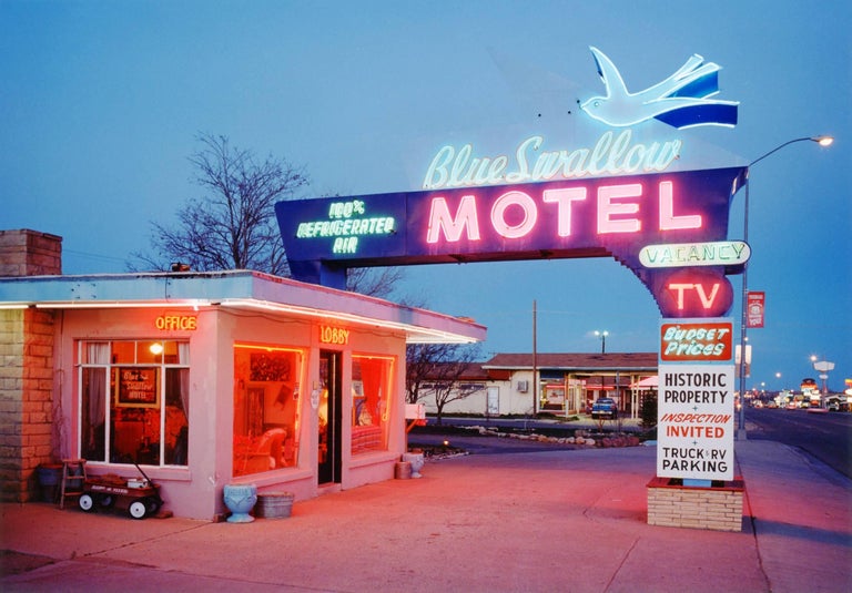 David Graham Color Photograph - Blue Swallow Motel, Tucumcari, New Mexico