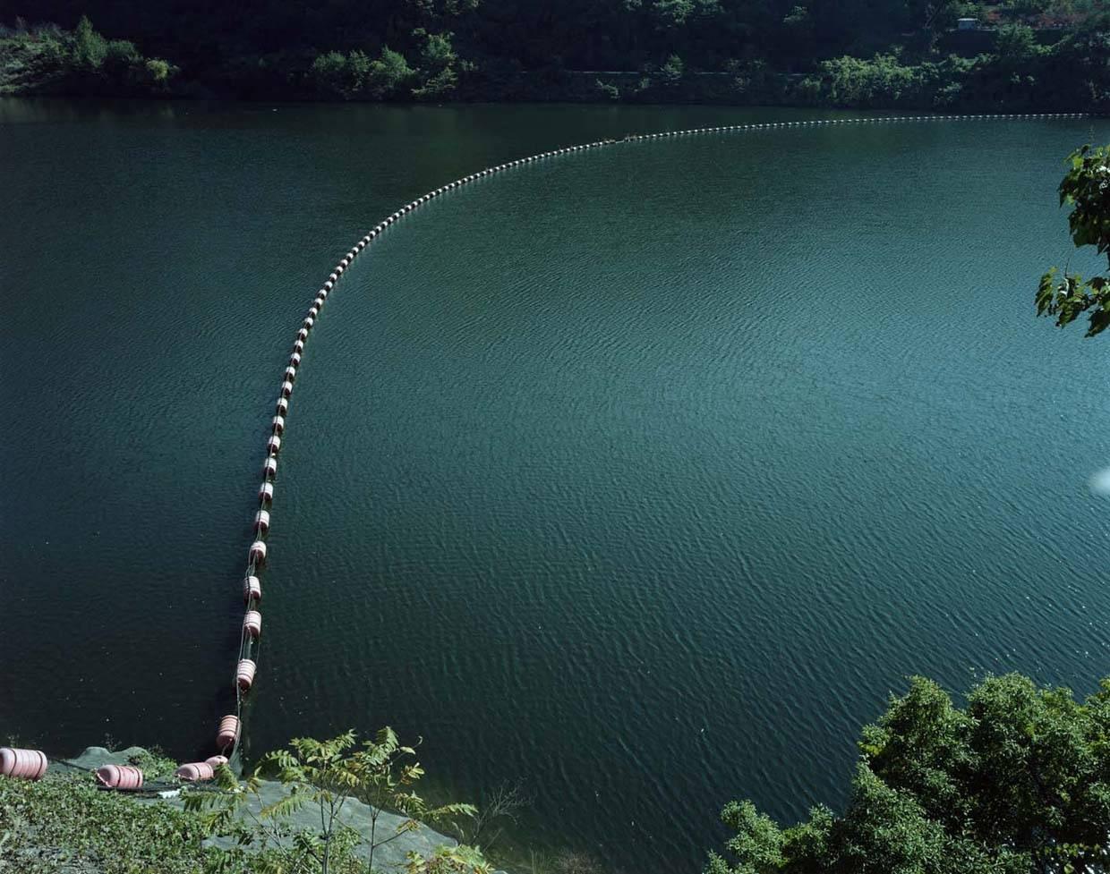 Toshio Shibata Color Photograph – Kofu City, Yamanashi Prefecture (C-2486)