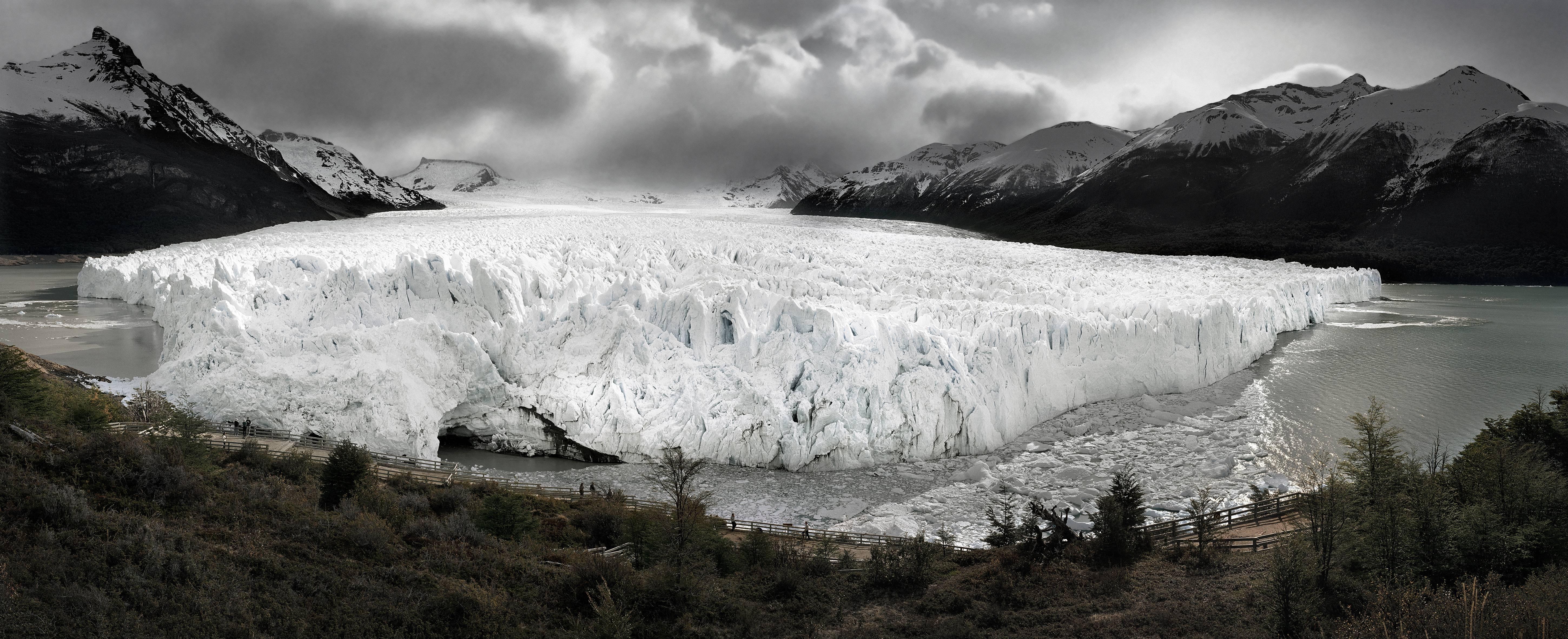Luca Campigotto Landscape Photograph - Perito Moreno Glacier, Argentina