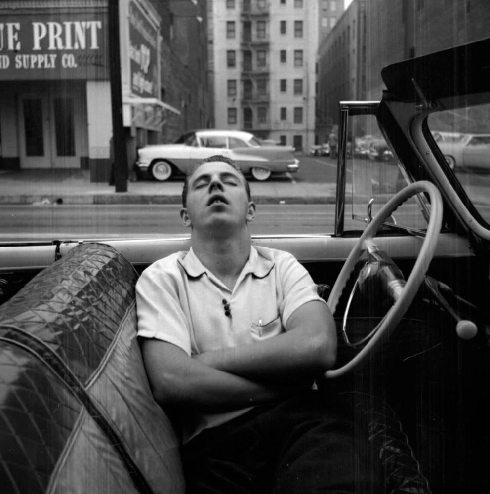 Vivian Maier Black and White Photograph - New York, NY