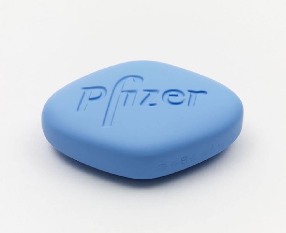 Damien Hirst Still-Life Sculpture - Pfizer 100mg (Baby Blue)
