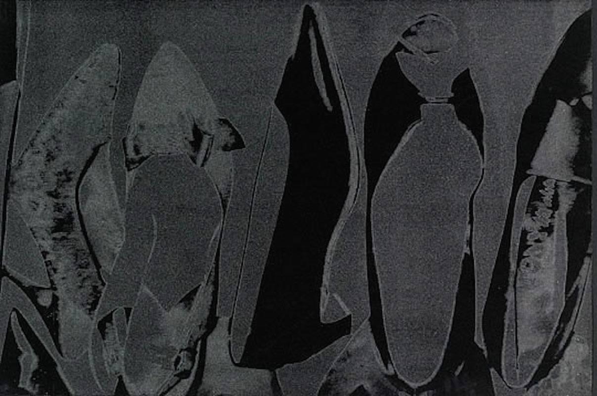 Diamond Dust Shoes FS II.256 - Print by Andy Warhol