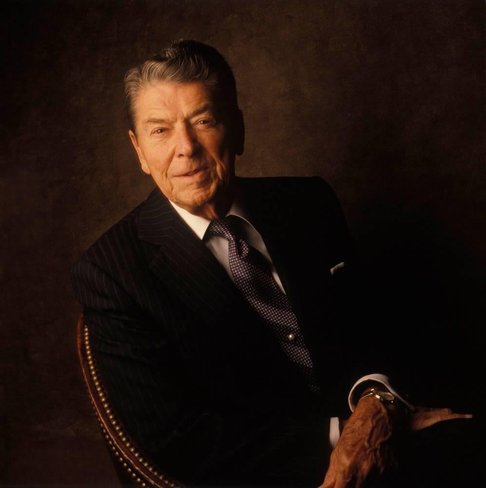 Color Photograph William Coupon - Ronald Reagan, président
