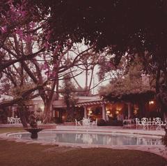 Bermuda Style Pool (Slim Aarons Estate Edition) 9