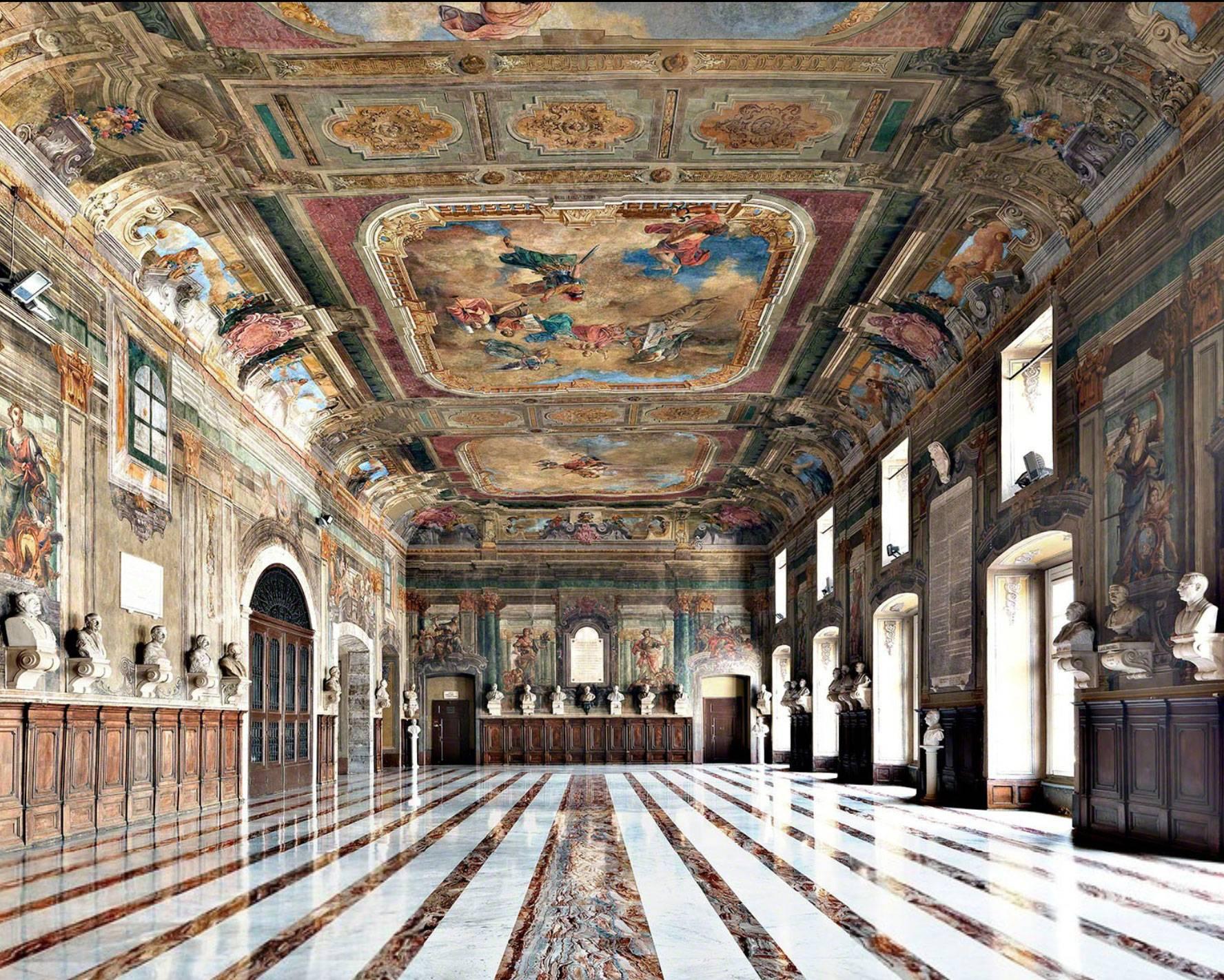 Massimo Listri Landscape Photograph – Castel Capuano, Napoli, 2013
