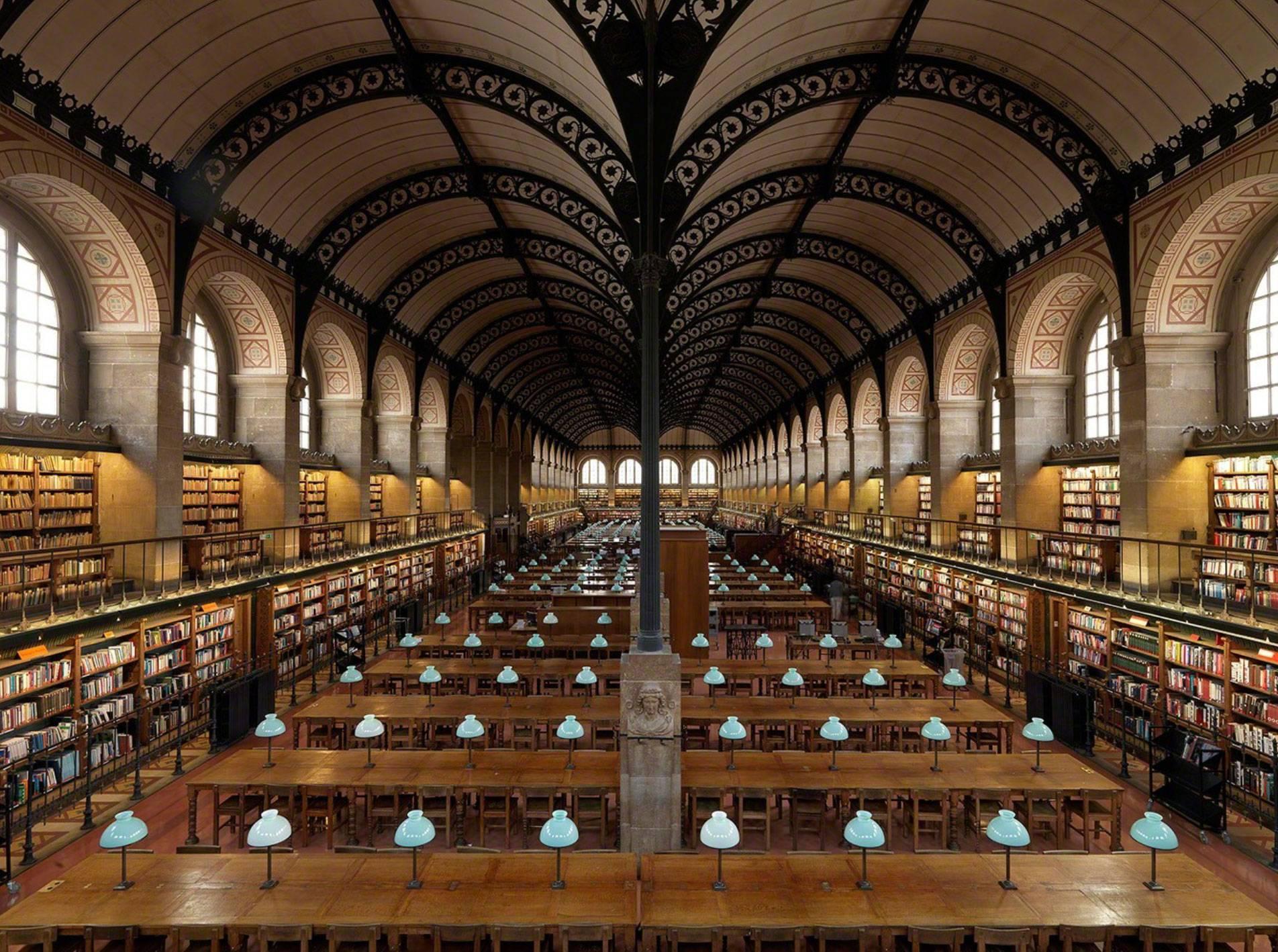 Massimo Listri Landscape Photograph – Biblio Bibliothèque di Sainte Genevieve Paris, Frankreich, 2016