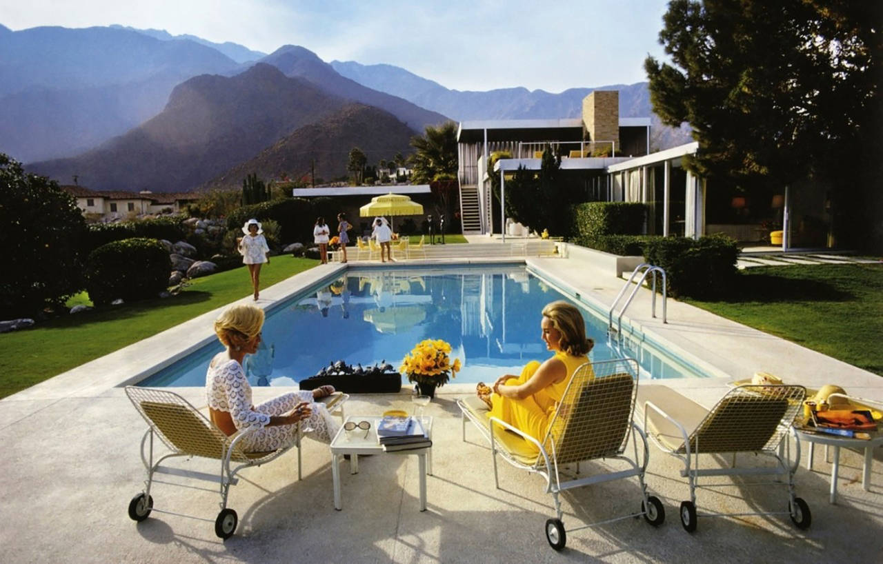Slim Aarons Color Photograph - Poolside Glamour (Aarons Estate Edition)