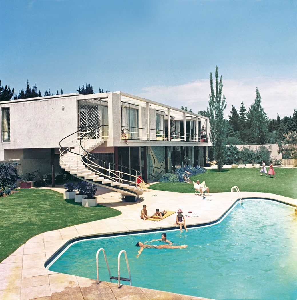 Slim Aarons Landscape Photograph - South African Swimming Pool (Aarons Estate Edition)