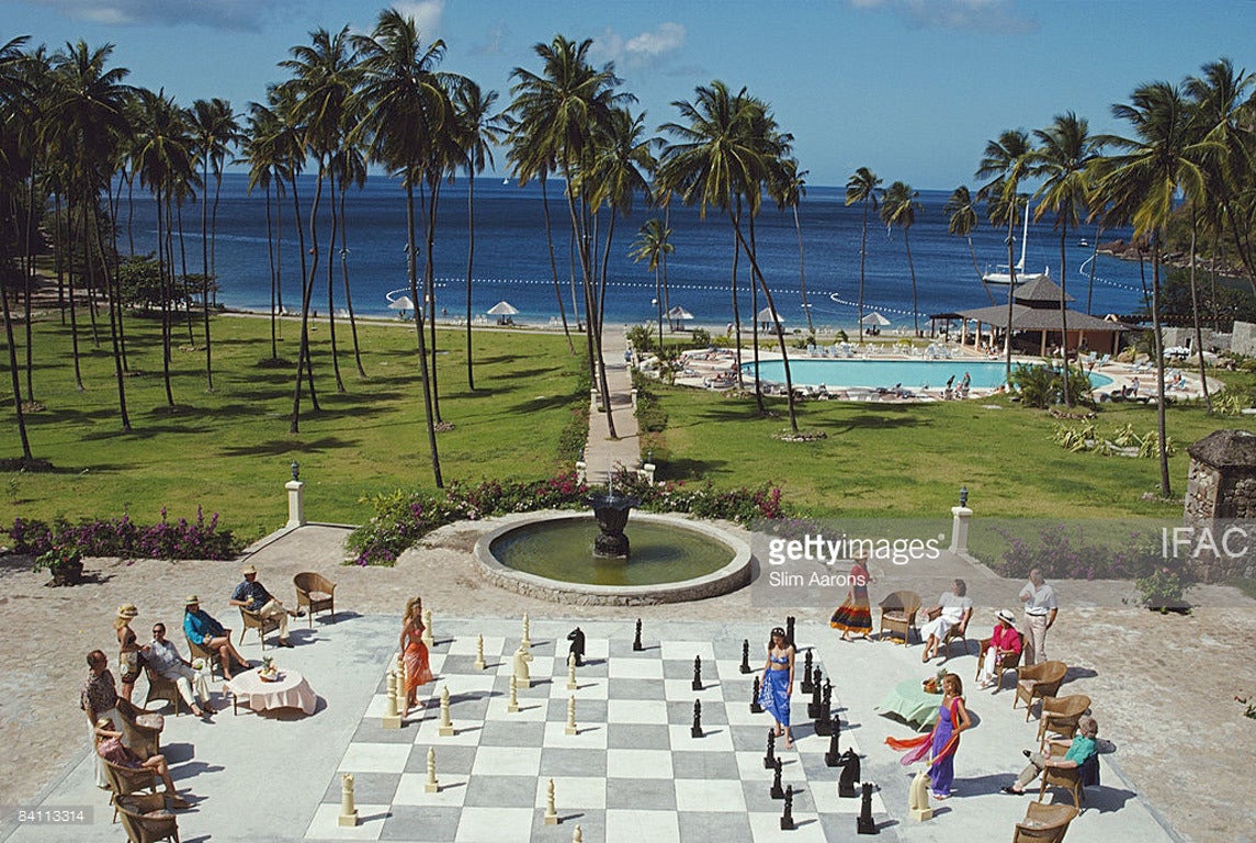 Slim Aarons Landscape Photograph - Mega Chess (Aarons Estate Edition)