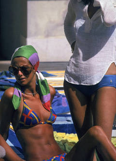 Algarve Sunbathers (Slim Aarons Estate Edition) 7