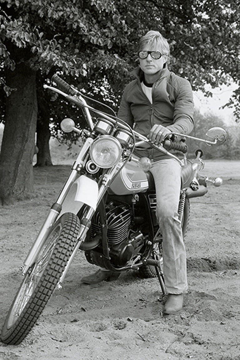 Terry O'Neill Black and White Photograph - Robert Redford