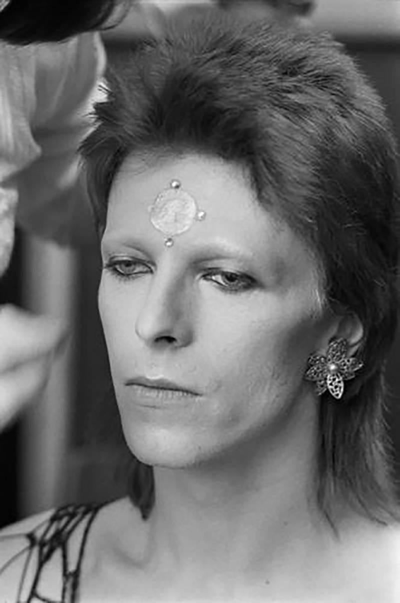 Traje de escena de David Bowie (Ziggy Stardust) - Photograph de Terry O'Neill