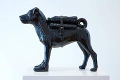 Jack Russell clonado con botella para mascotas.