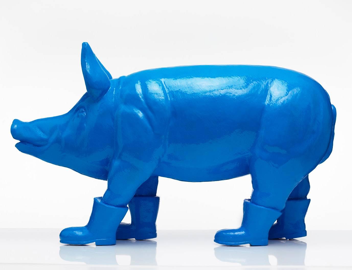 Cloned blue father pig - Sculpture by William Sweetlove