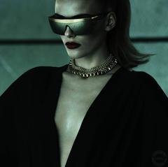 Fashion Model (Sunglasses)