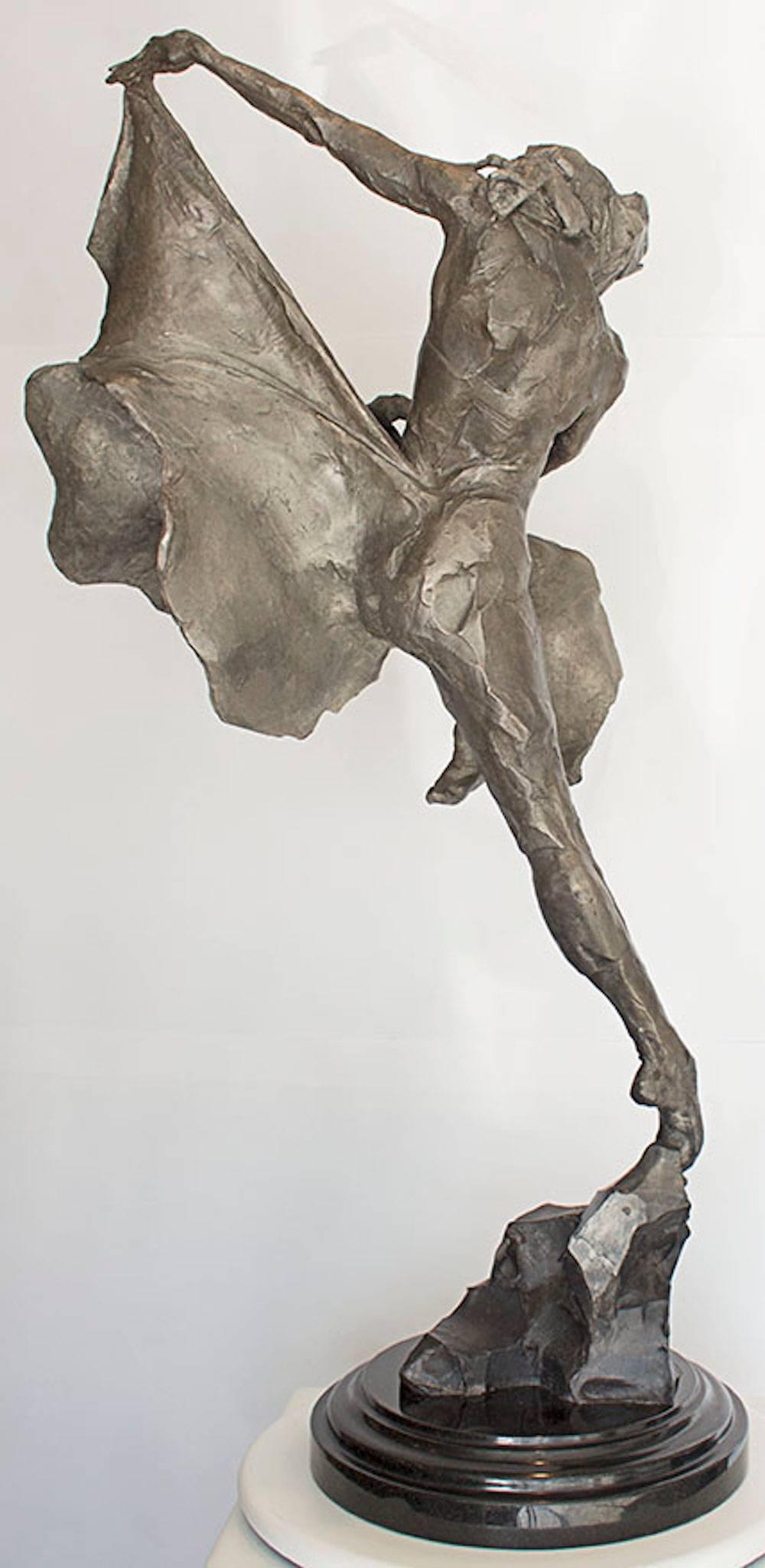 Menil Park - Contemporary Sculpture by Larry Schueckler