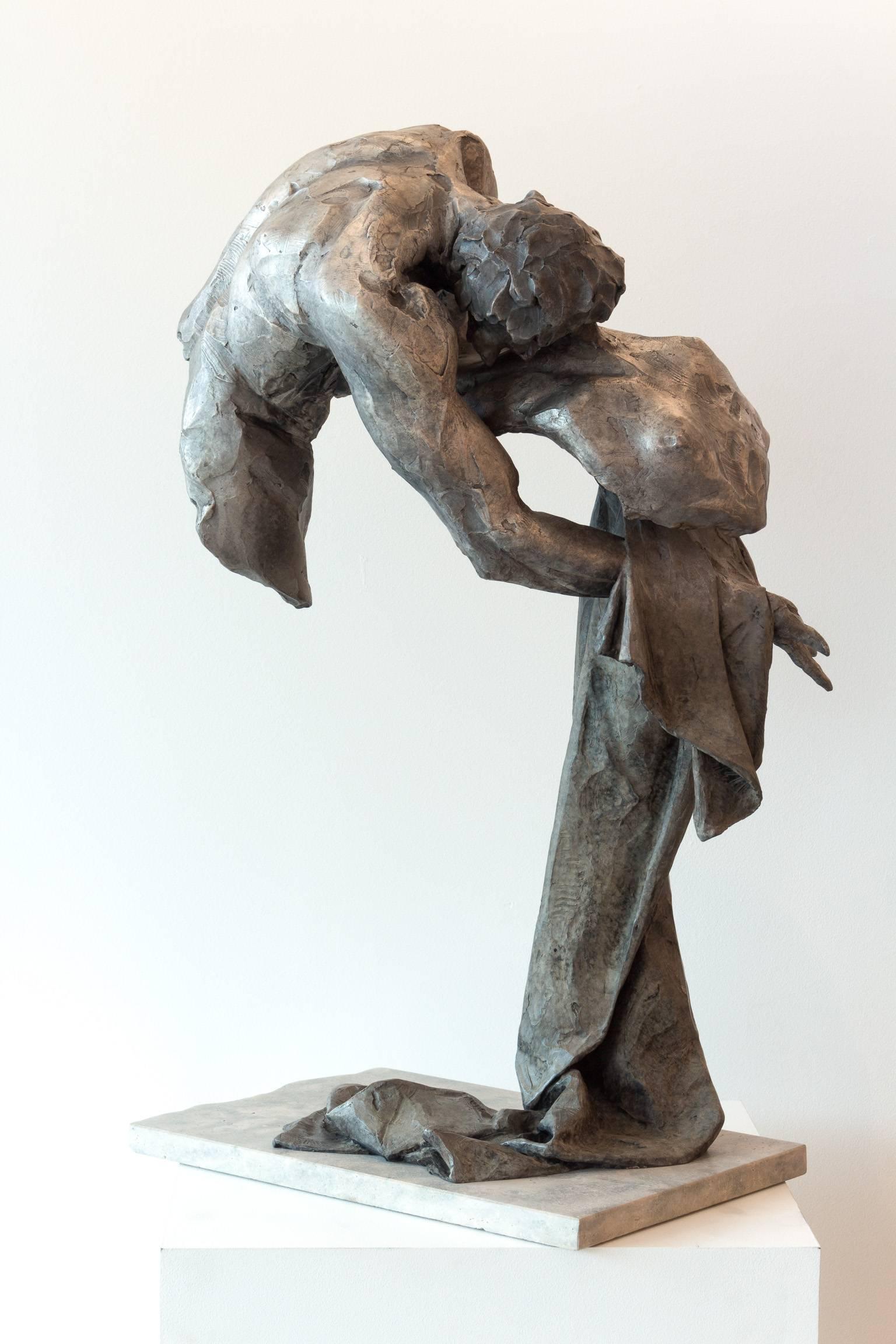 Entre Deux - Sculpture by Larry Schueckler