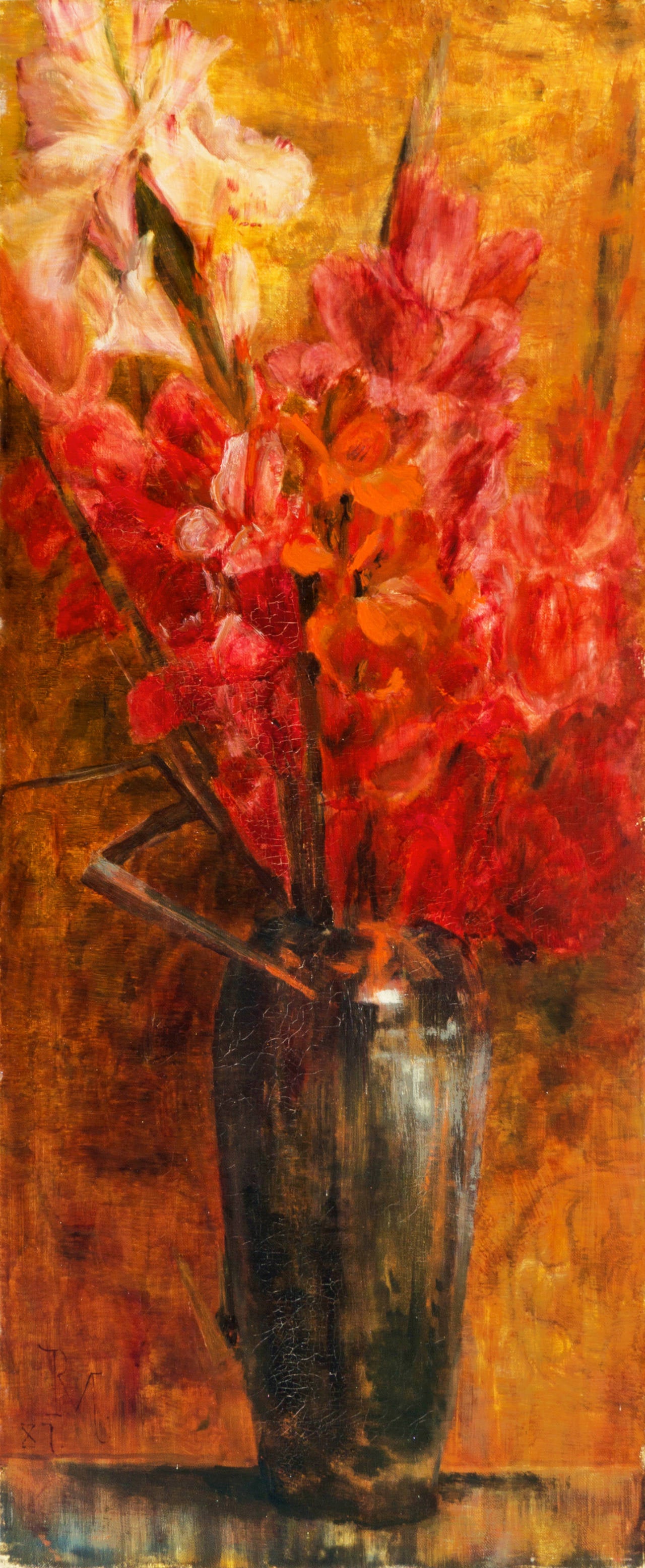 'Gladioli rossi in un vaso cinese', Natura morta dell'Aesthetic Movement, Artista donna - Painting di Rose Marshall