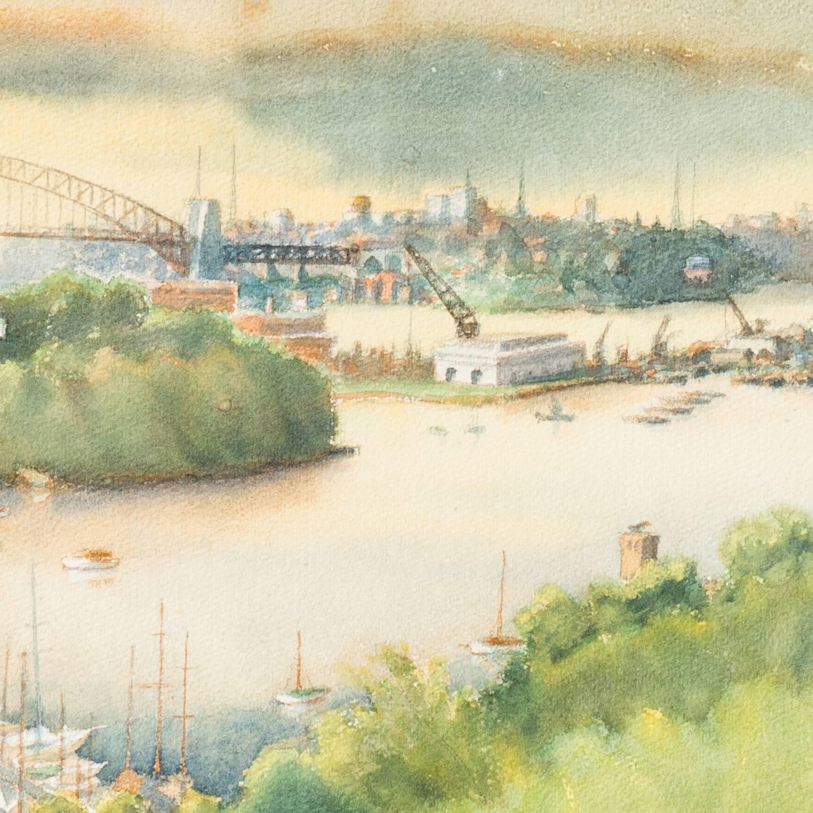 Dieses zarte Aquarell zeigt einen Panoramablick auf die australische Hauptstadt mit Blick auf die Sydney Harbor Bridge von diesem begehrten östlichen Vorort aus. 

Unten rechts signiert 