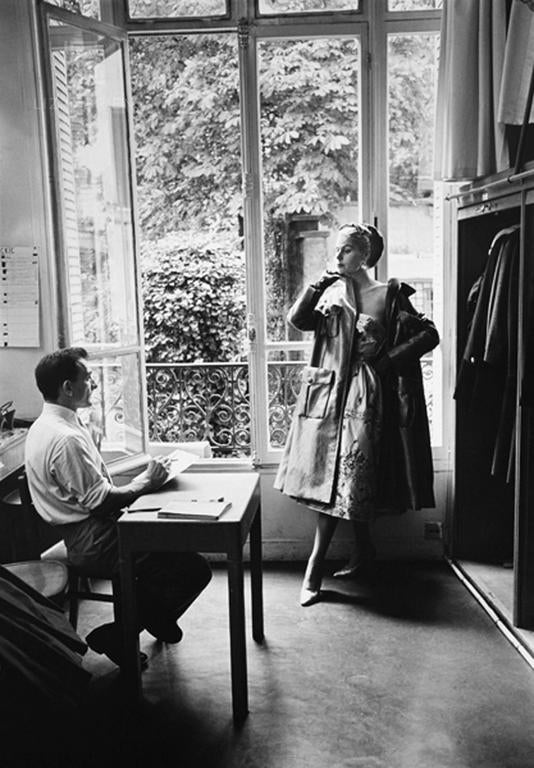 Mark Shaw Black and White Photograph - Guy Laroche Sketches Model, 1954