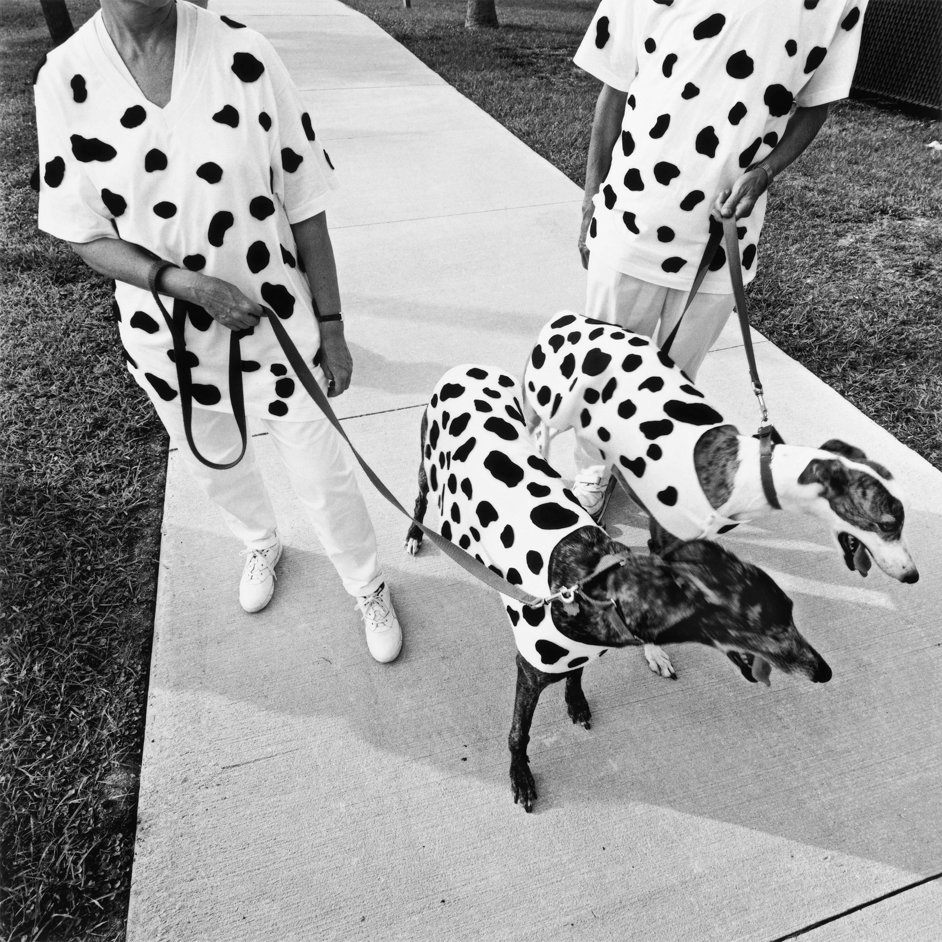 Danbury State Fair, Men and Women - Photograph by Burk Uzzle