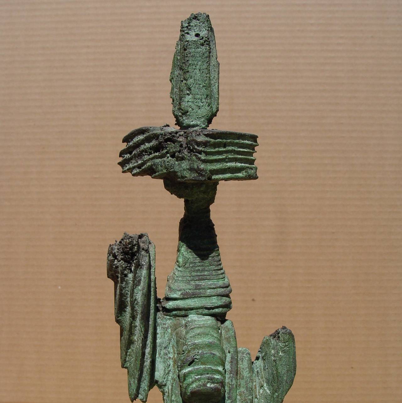 Totem - Marron Abstract Sculpture par Mirko Basaldella