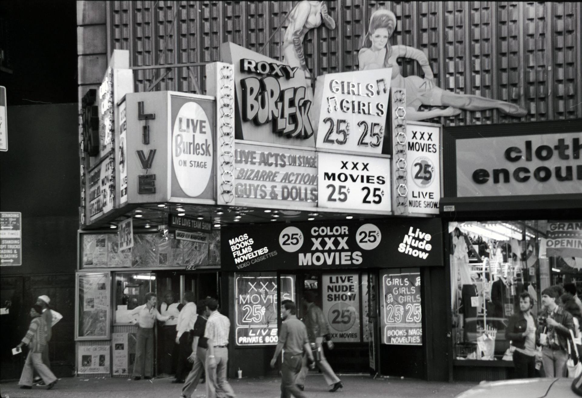 Fernando Natalici Black and White Photograph - Roxy Burlesk, Times Square, 1978