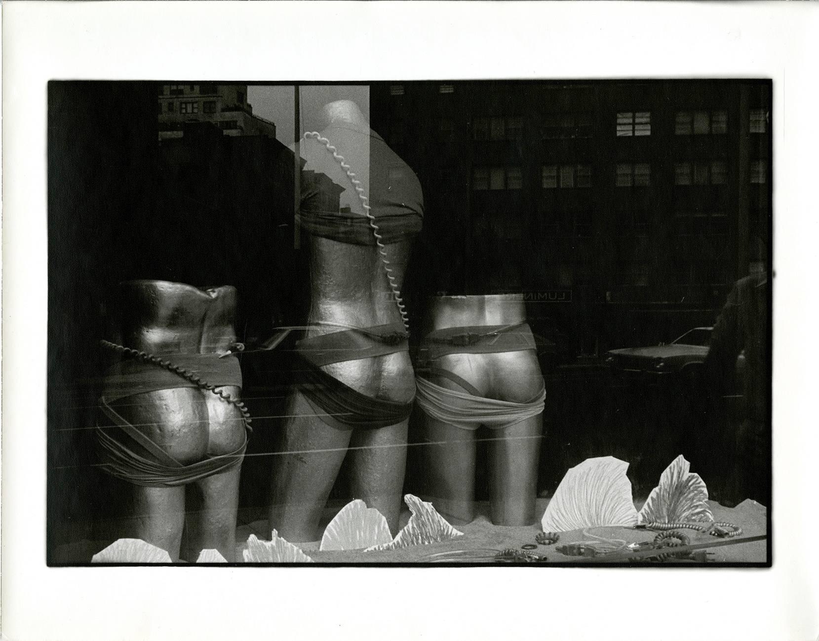 Nude Photograph Fernando Natalici - Photographie de Chelsea Manhattan, 'Chelsea Reflections'