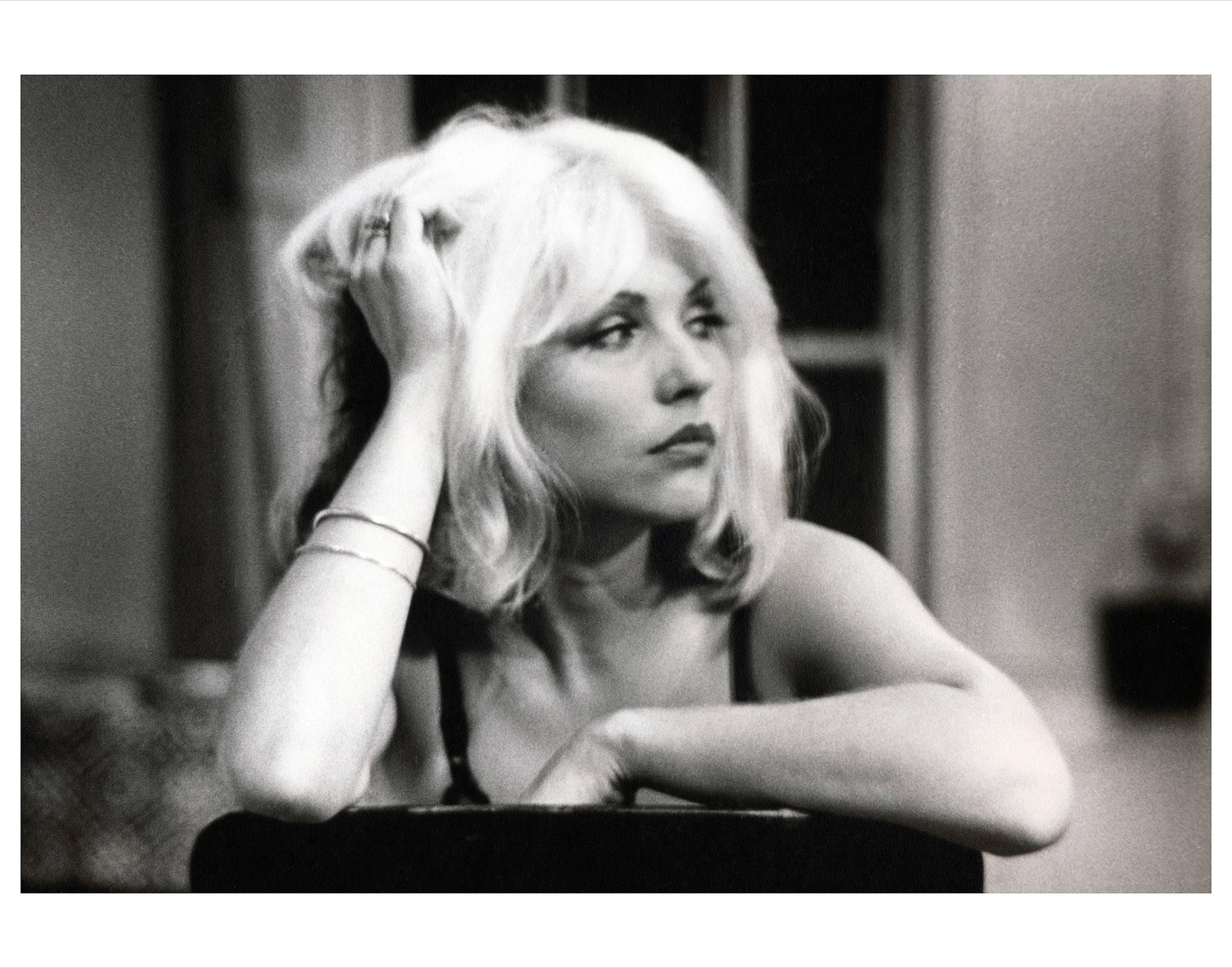 Fernando Natalici Black and White Photograph - Debbie Harry (on the set of Unmade Beds), New York, 1976