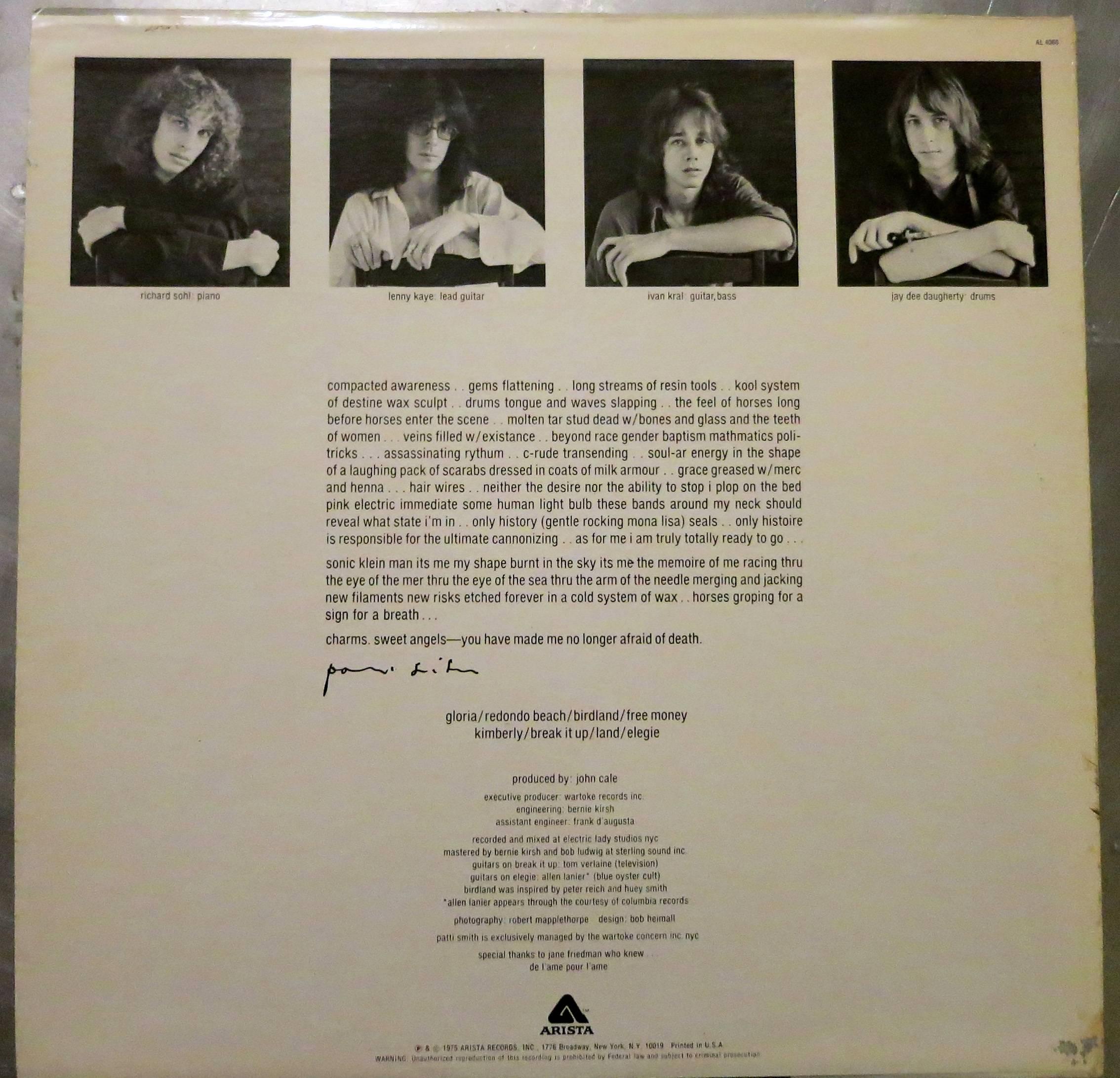 Patti Smith Horses Vinyl Record Album, 1975 1st Pressing
Very Good to Excellent Condition (Minor Wear consistent with age & medium)

Photography by Robert Mapplethorpe
Producer: John Cale

12x12 inches (30.48 x 30.48 cm)