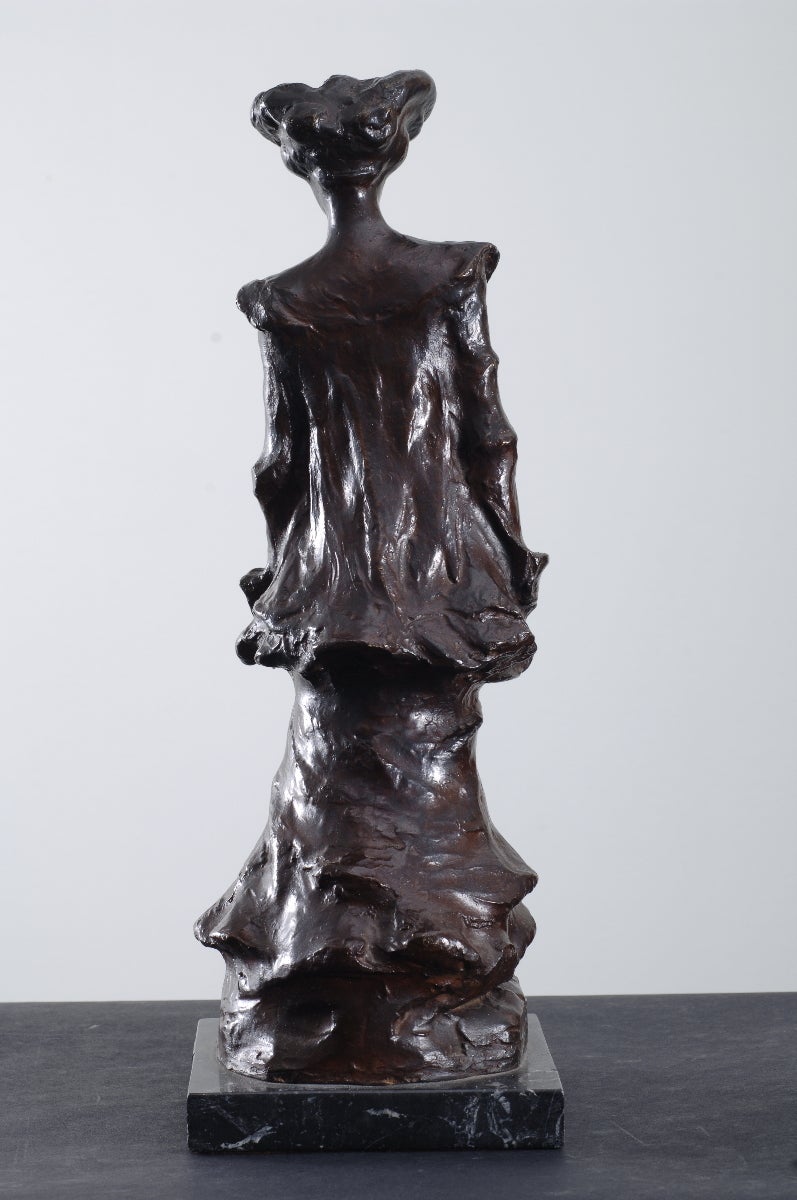 Une Dame avec Chapeau - Sculpture by Louis Valtat