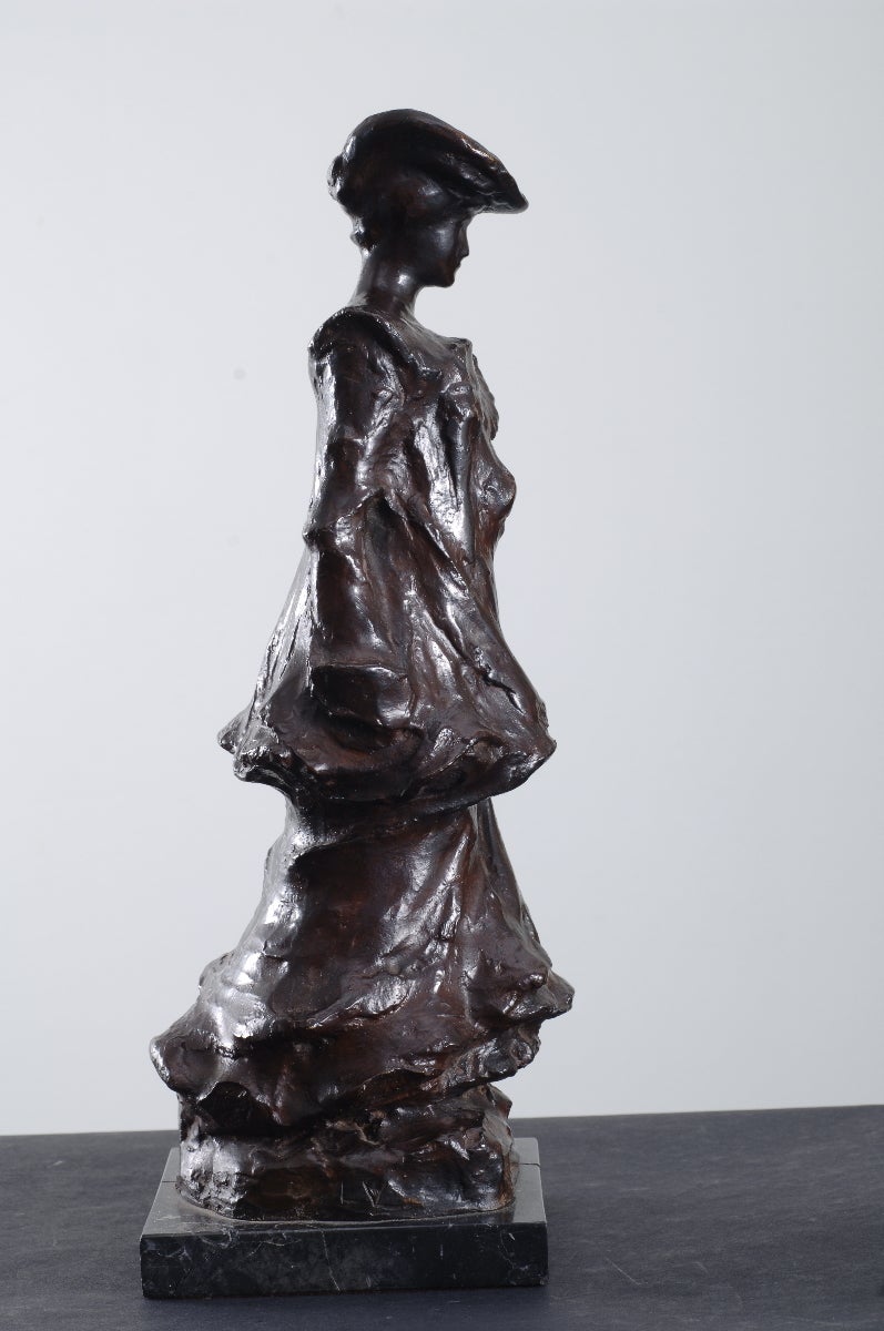 Une Dame avec Chapeau - Post-Impressionist Sculpture by Louis Valtat