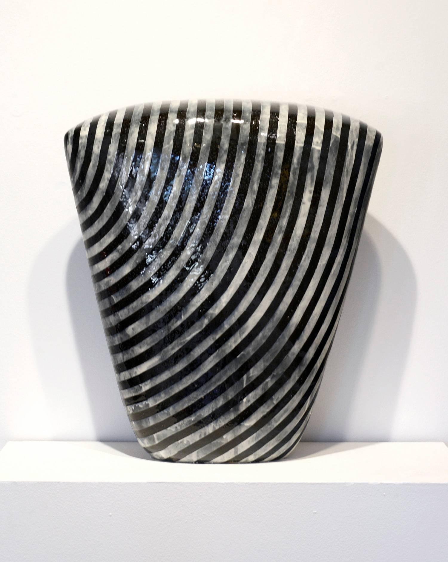 Jun Kaneko Abstract Sculpture - Untitled, 2014