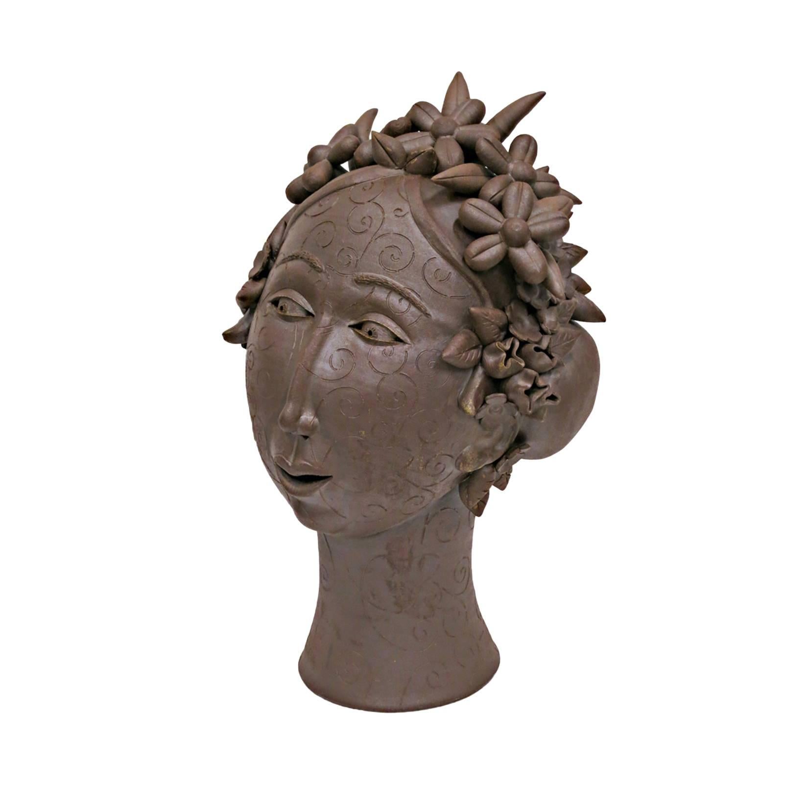 Gerit Grimm Figurative Sculpture - Flora (Female Head)