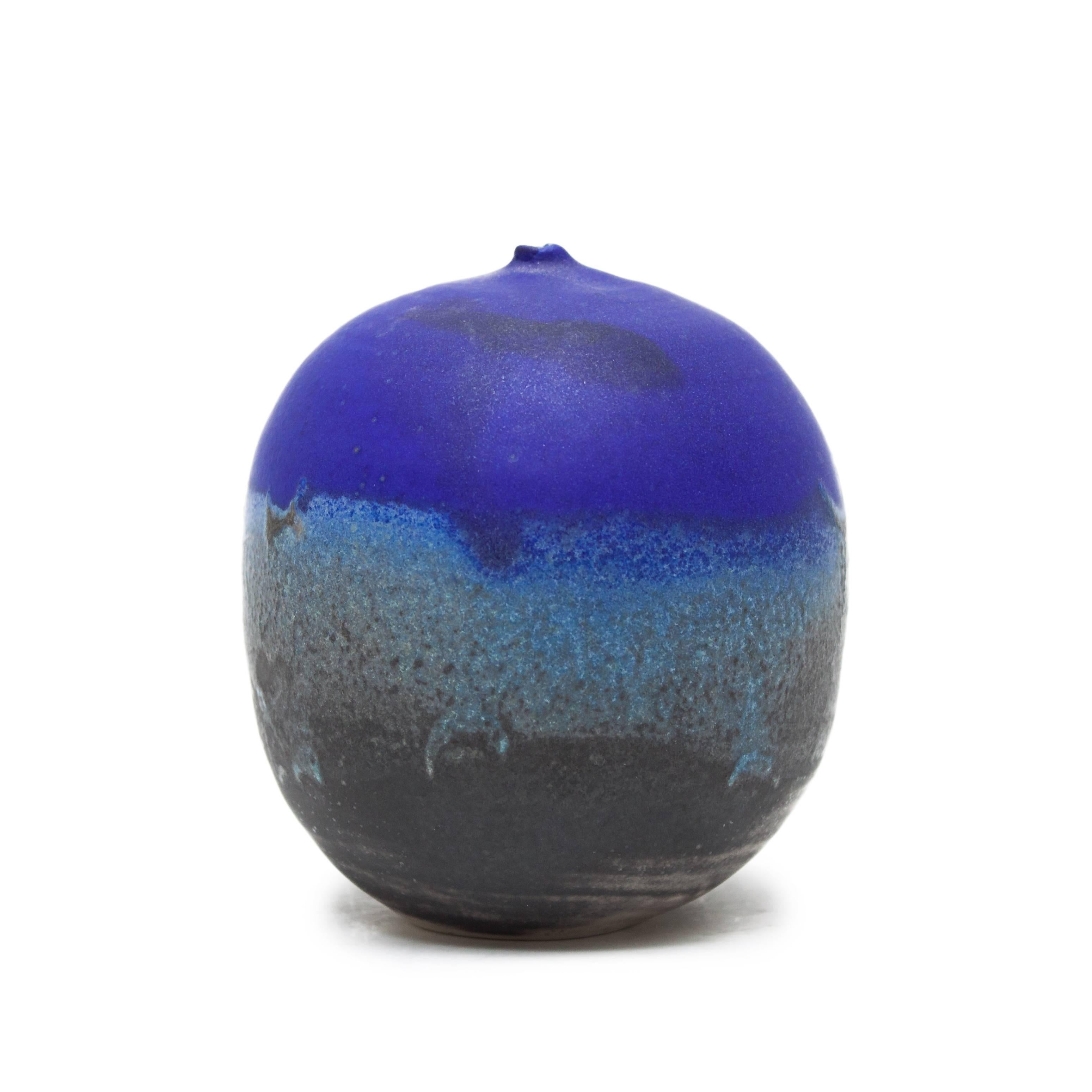 Cobalt Blue Moon Pot with Rattles - Sculpture by Toshiko Takaezu