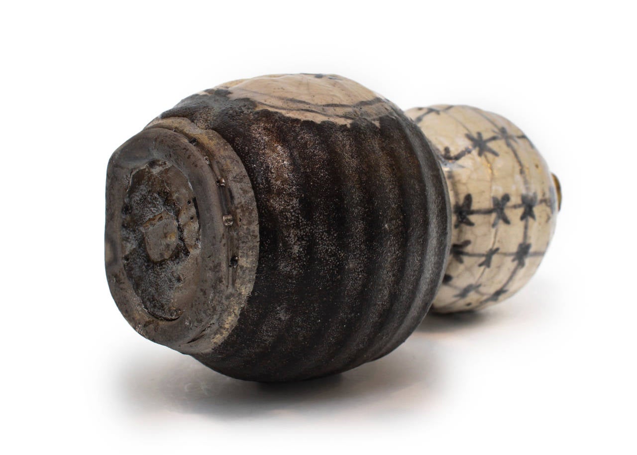 Hikidashiguro Vase 2 2