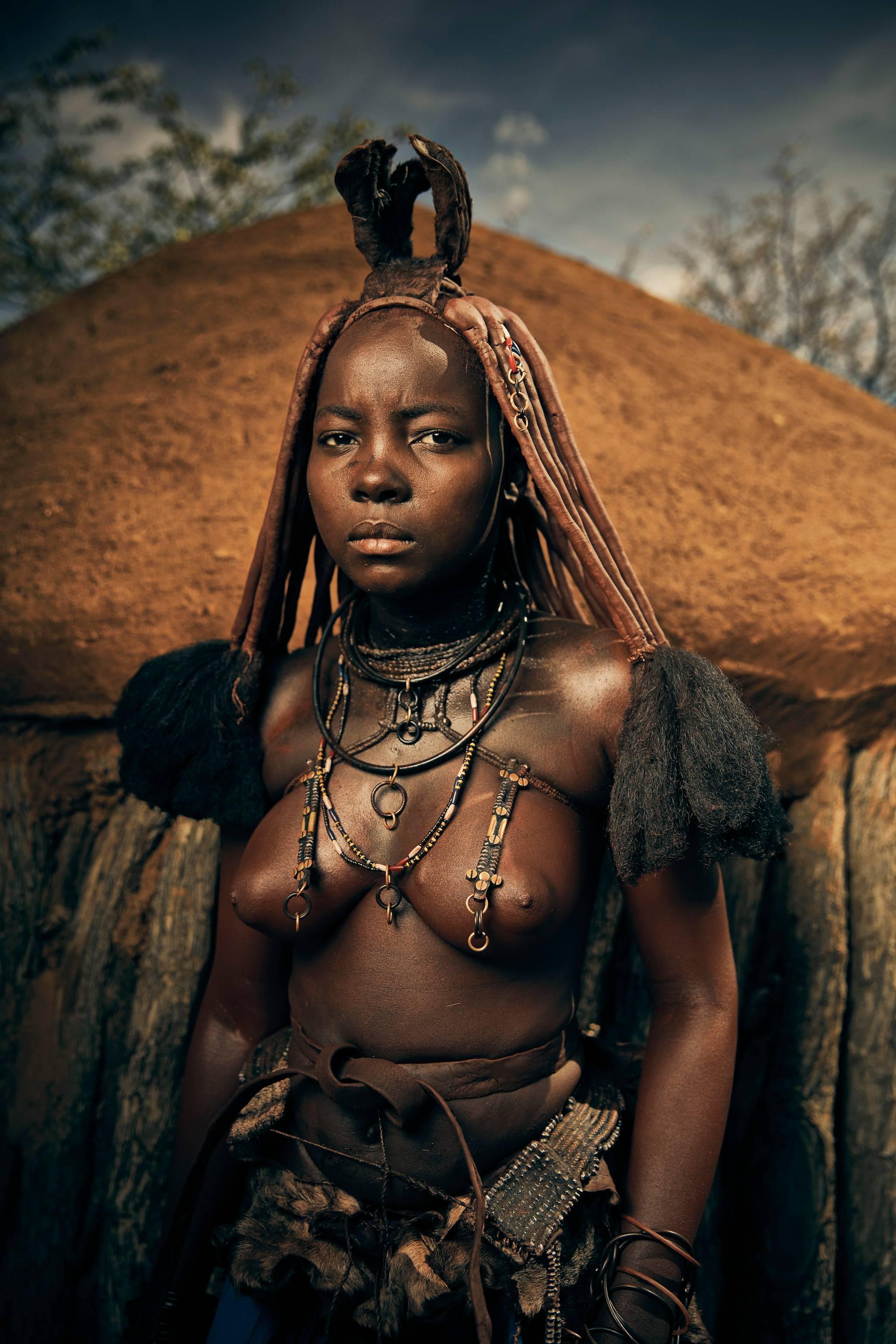Chris Gordaneer Portrait Photograph - Himba Woman Epupa Falls 8
